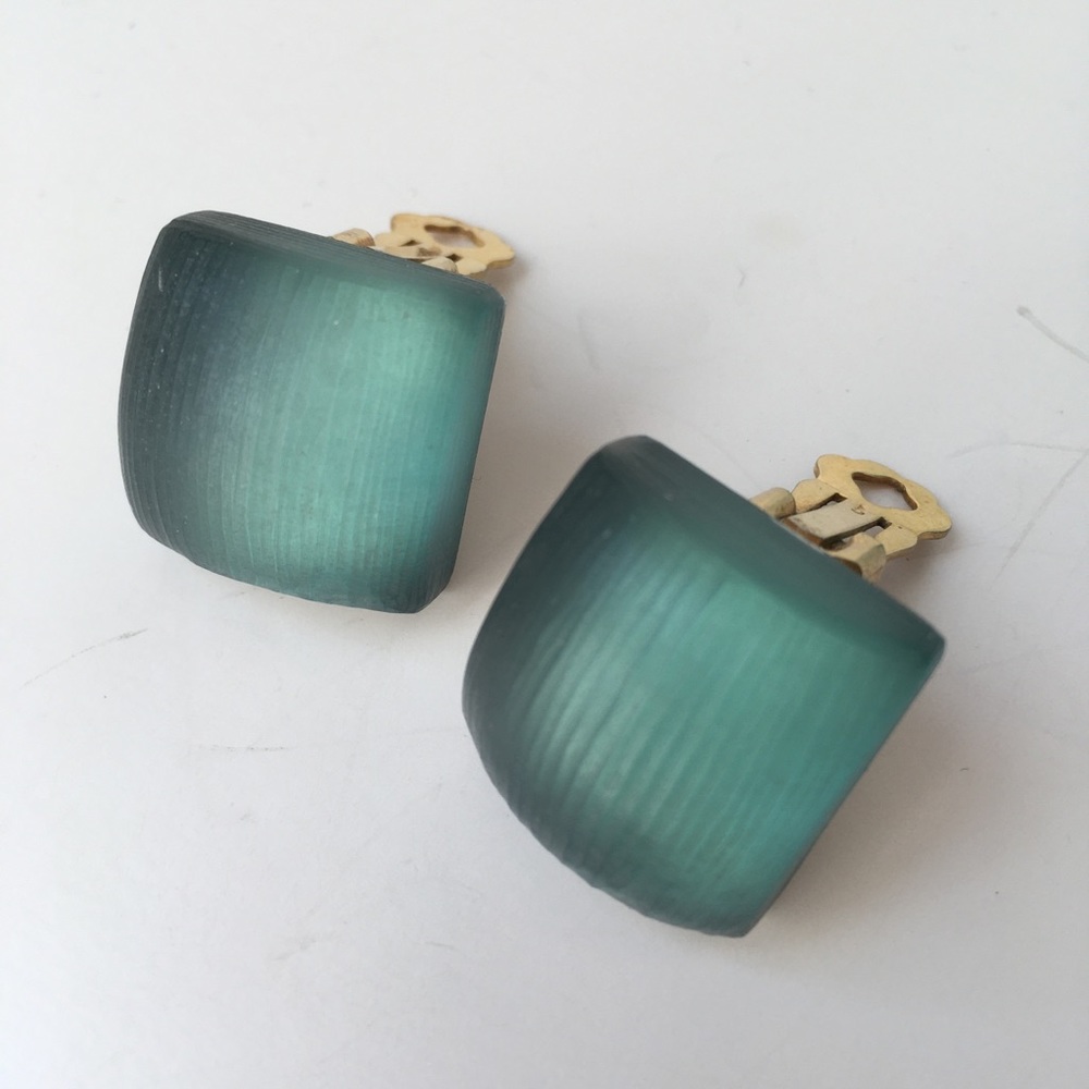 Alexis Bittar Turquoise Aqua Blue-Green Opalescent Frosted Lucite Clip Earrings - Picture 2 of 11